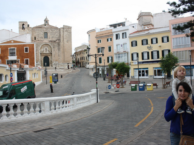 Mahón con niños