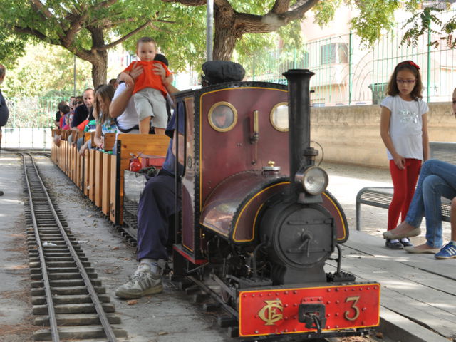 tren para montar niños