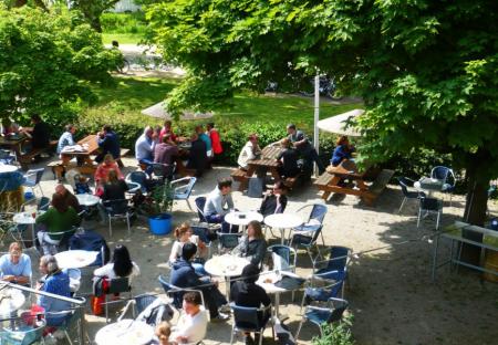 Tomar algo en el Vondelpark